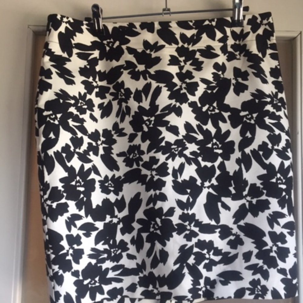 Loft Floral Skirt